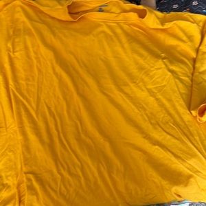 Men’s yellow champion shirt never worn 5x
